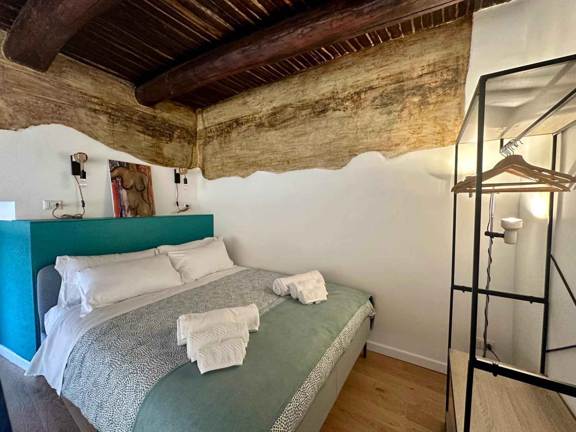 Santa Maria Maggiore Suite Napoli Ngoại thất bức ảnh